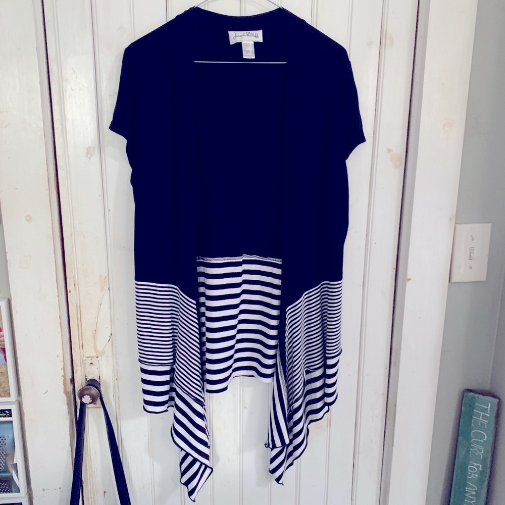 Adorable Joseph Ribkoff shirt